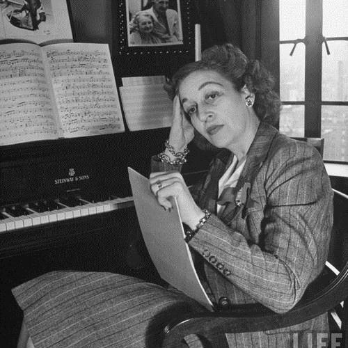 Dorothy Fields Download Printable PDF Score Easily Download Dorothy Fields Printable PDF piano music notes, guitar tabs for Piano. Transpose or transcribe this score in no time - Learn how to play song progression.
